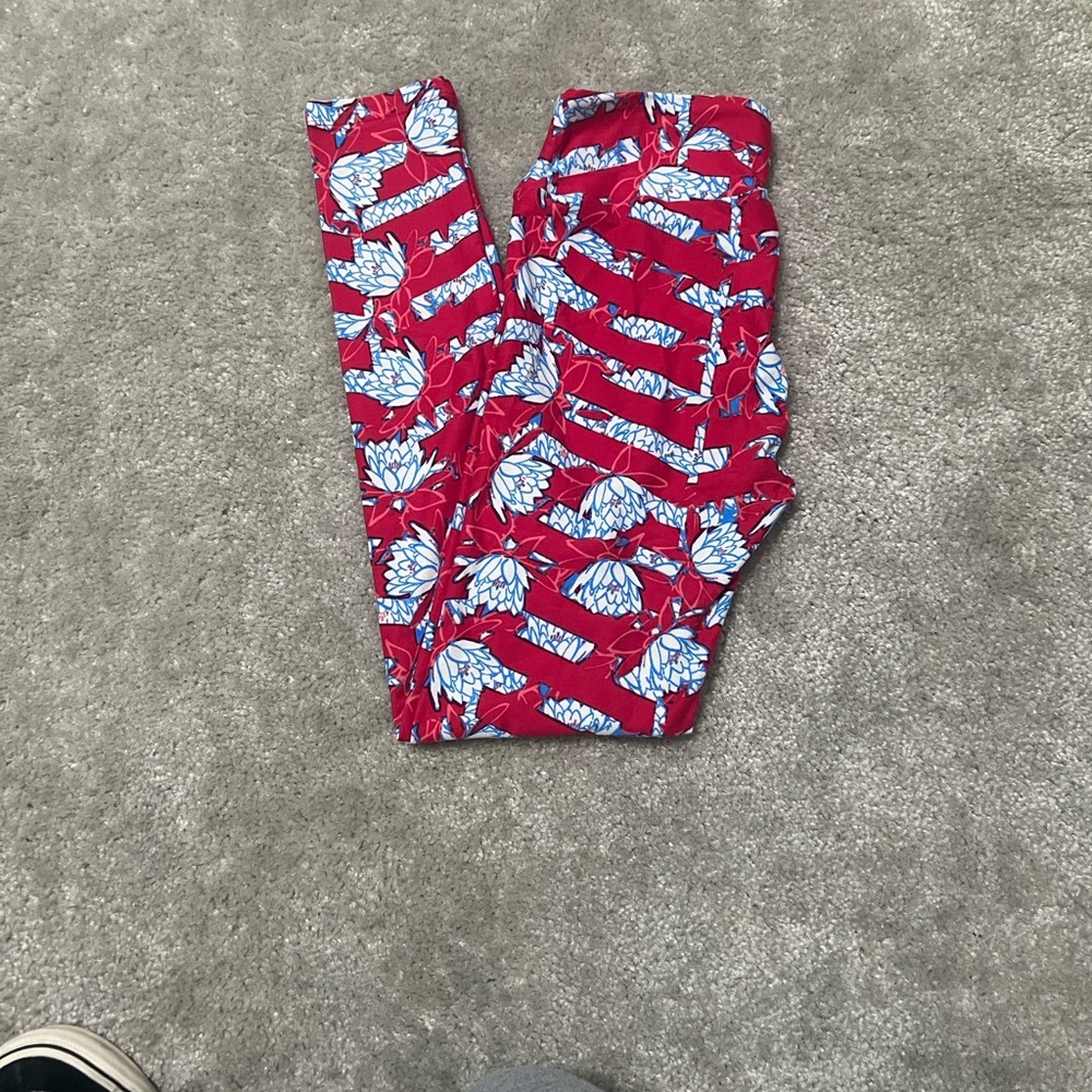 LuLaRoe Red and Blue Floral Leggings